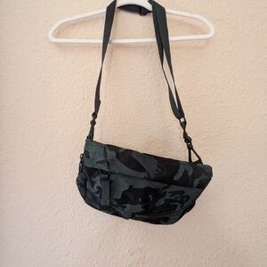 Lululemon All Night Festival Bag